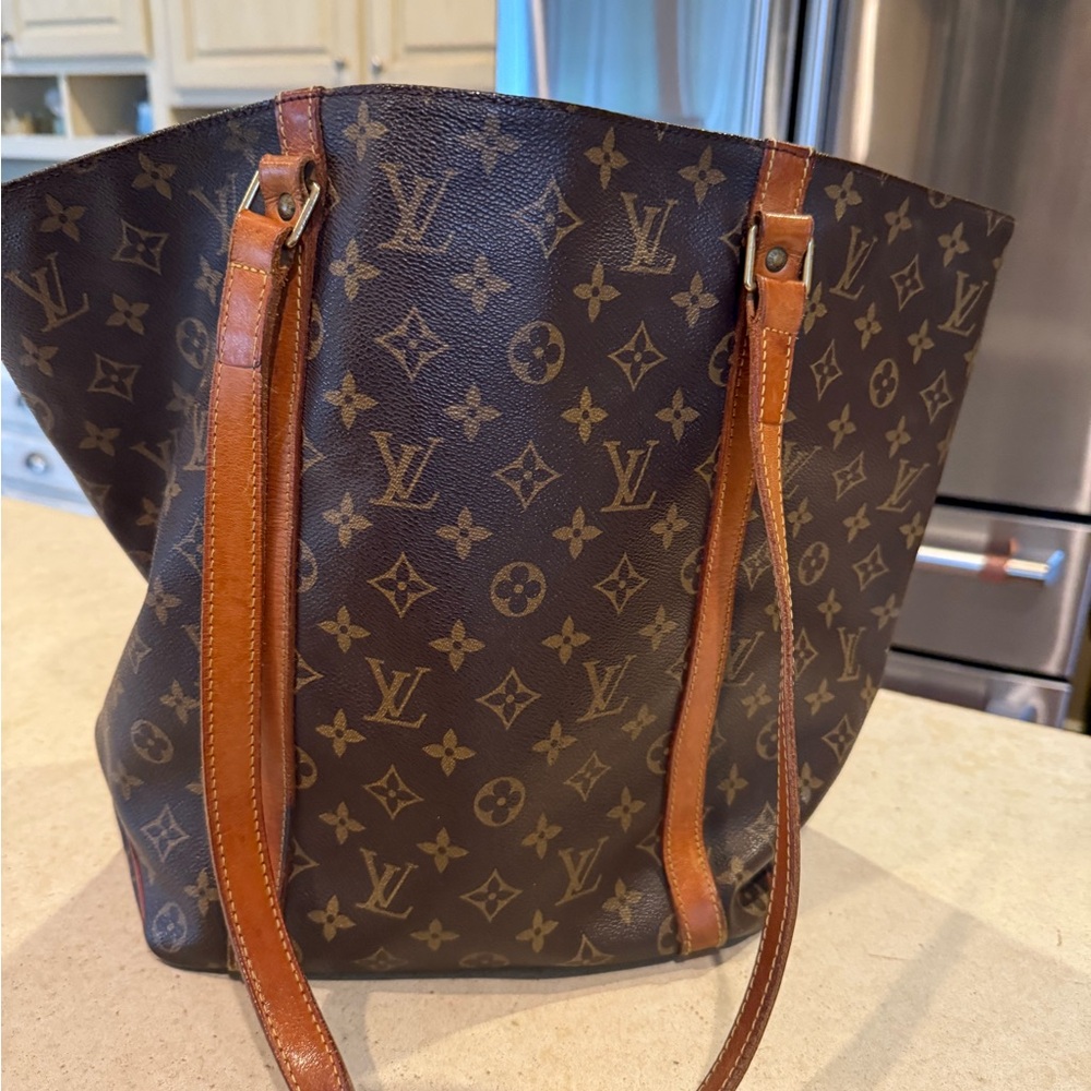Louis Vuitton Monogram Vintage Shoulder Bag